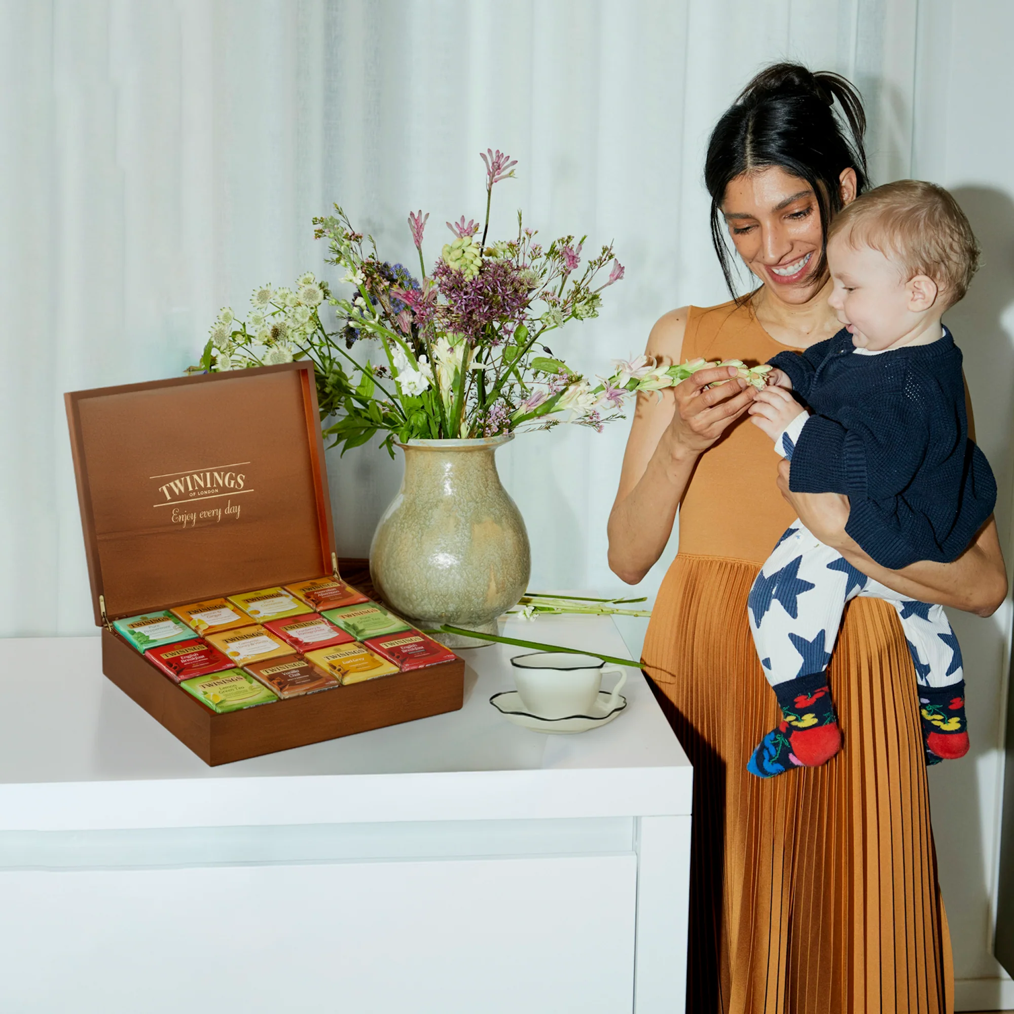 Tea chest — 12 pack - Image 3